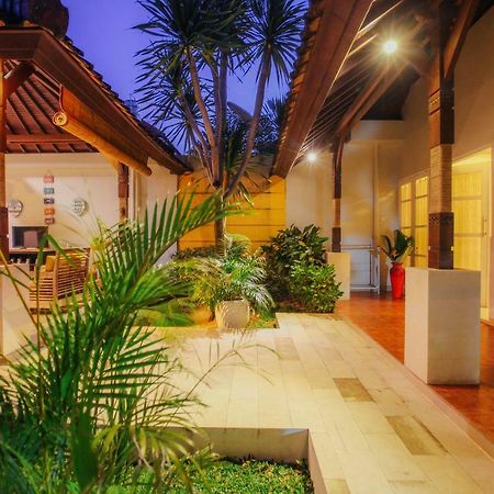 Villa Matahari Seminyak Kültér fotó